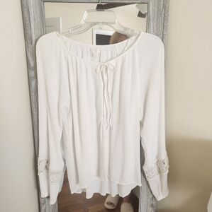 Charming Charlie Femine Cream Blouse with Lace Accents